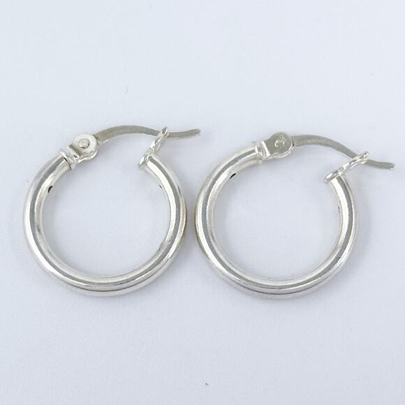 Vintage Sterling Silver 925 Classic Hoop Earrings - Picture 2 of 8